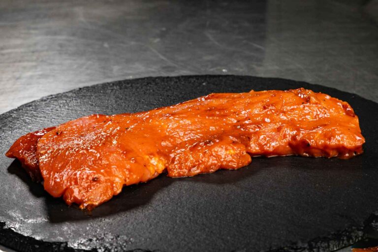 Farmersteaks. MÖNKE Fleisch GmbH & Co. KG, Pulheim. Das Angebot umfasst unter anderem regionales Fleisch aus dem Umland, argentinisches Steakfleisch, irisches Weiderind, Lammfleisch aus Neuseeland, Seafood sowie exotische Fleischsorten.